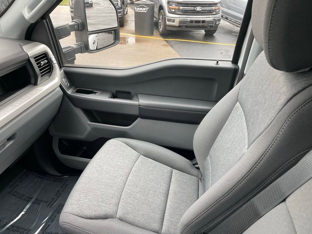 Used 2024 Ford F250 XL w/ STX Appearance Package image 22