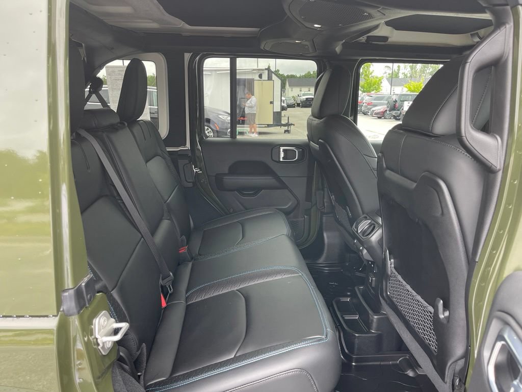 Used 2024 Jeep Wrangler High Altitude AWD/4WD image 42