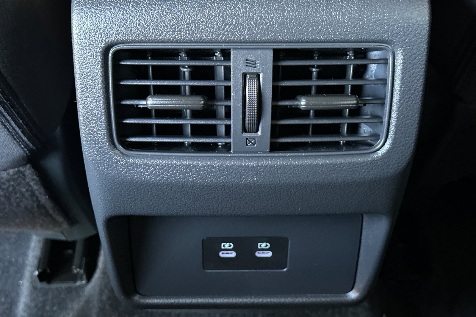 Used 2025 Nissan Rogue SV FWD image 15