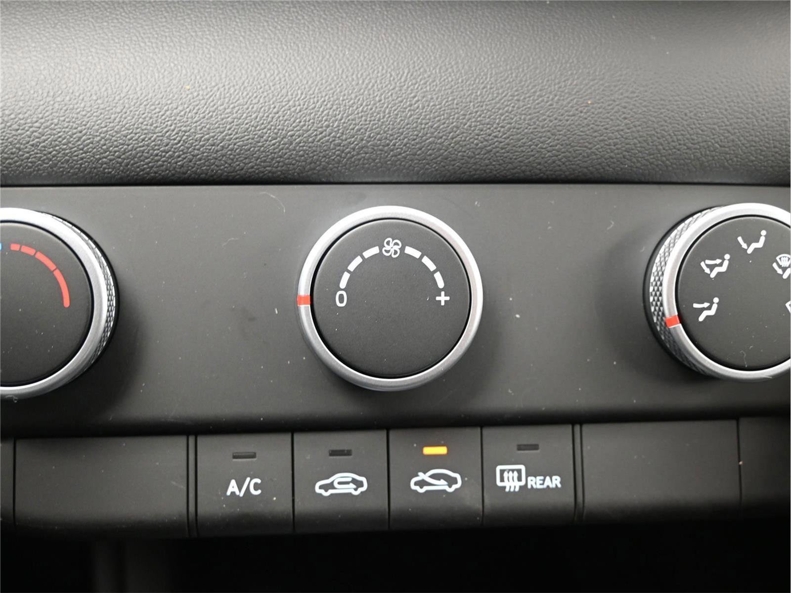 New 2026 Hyundai Elantra SE image 14