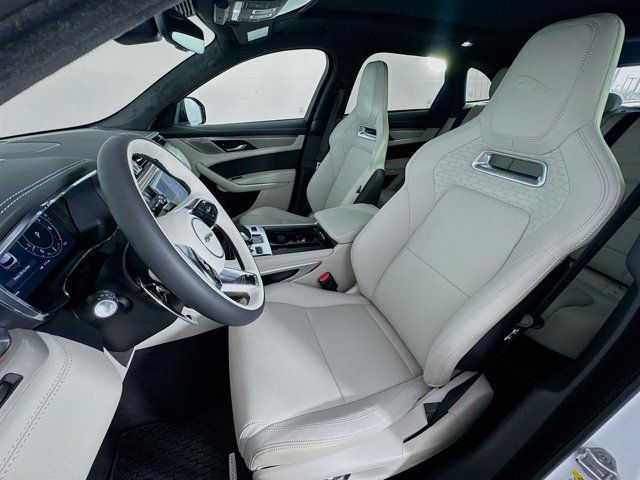 New 2026 Jaguar F-PACE R-Dynamic S image 11