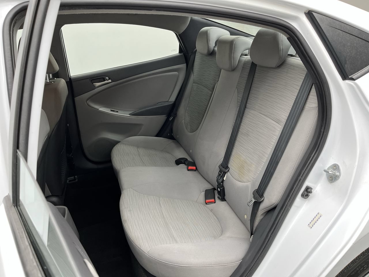 Used 2017 Hyundai Accent SE FWD image 9