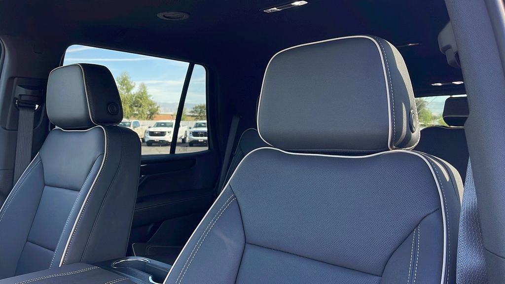 New 2026 GMC Yukon Elevation image 12