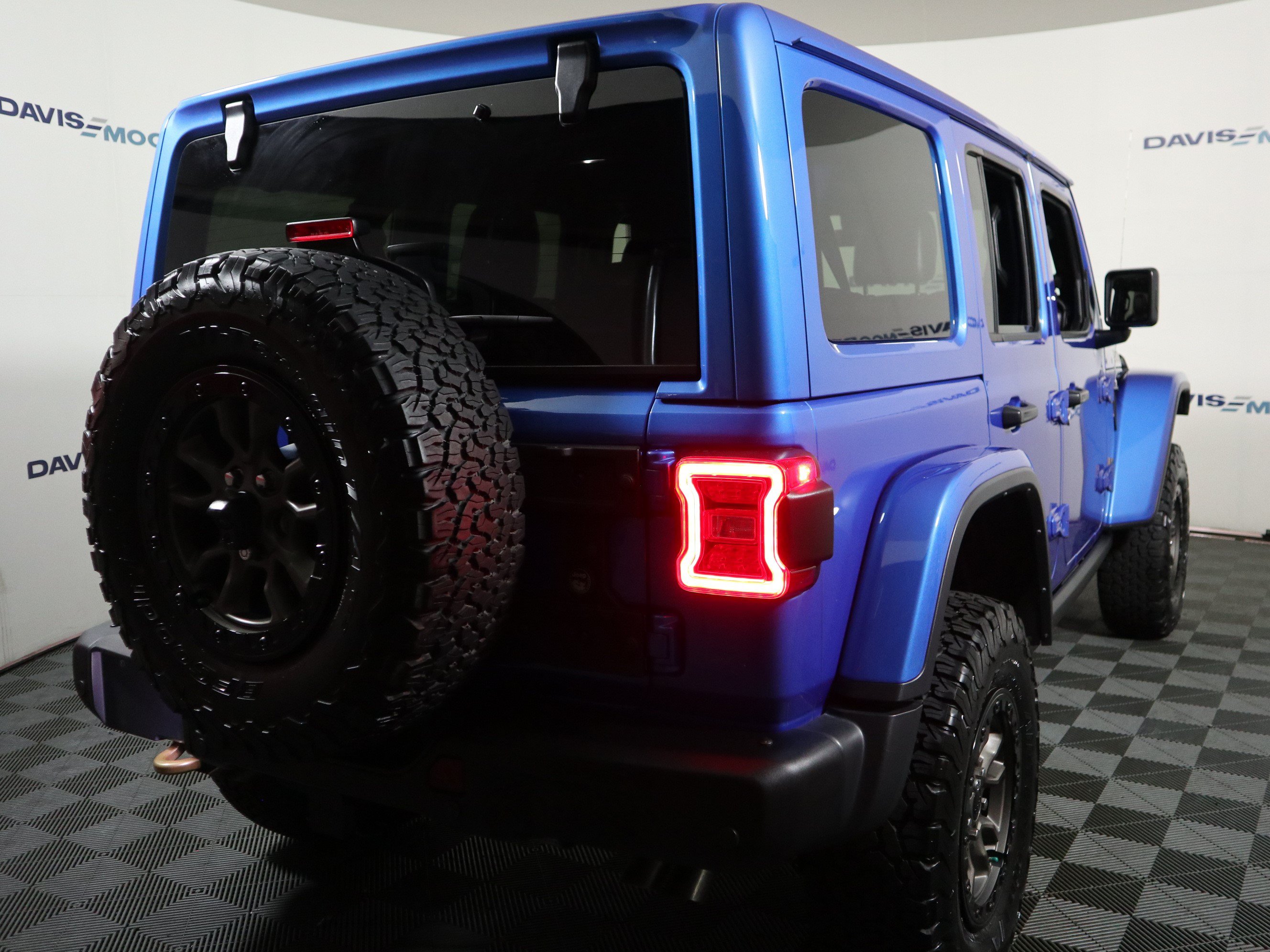 Used 2021 Jeep Wrangler Unlimited Rubicon w/ Trailer Tow Package AWD/4WD image 6