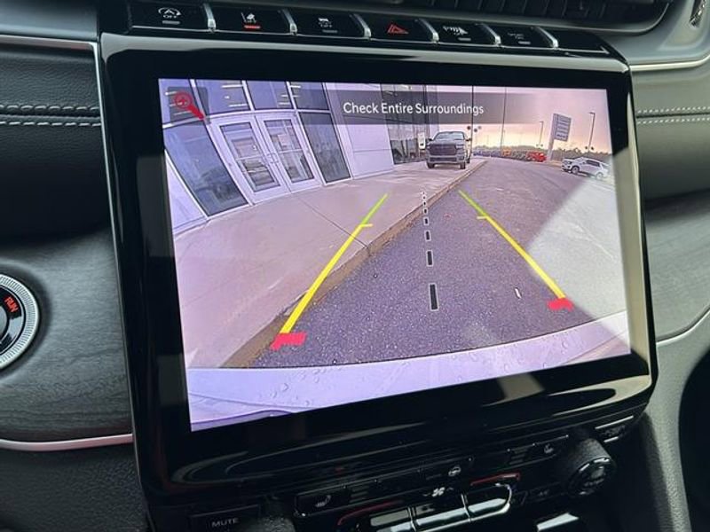 New 2025 Jeep Grand Cherokee L Limited image 18