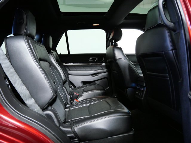 Used 2016 Ford Explorer Platinum AWD/4WD image 13