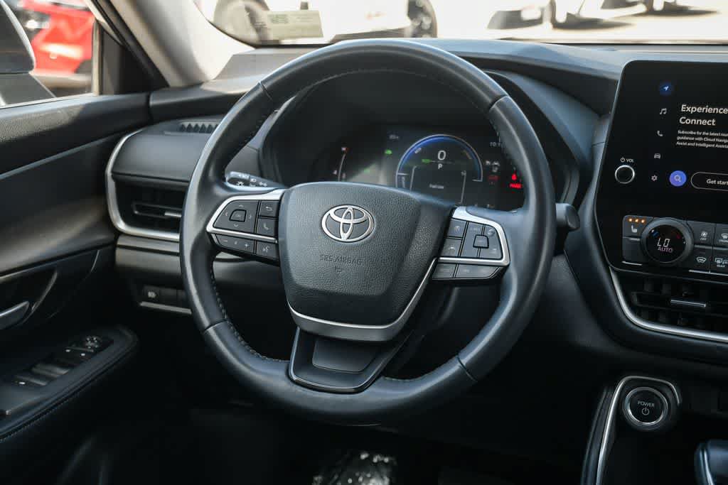 Used 2025 Toyota Grand Highlander AWD Hybrid image 12