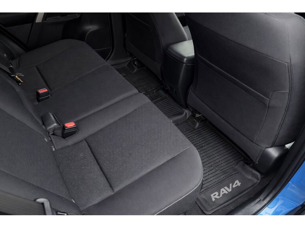 Used 2018 Toyota RAV4 XLE image 18