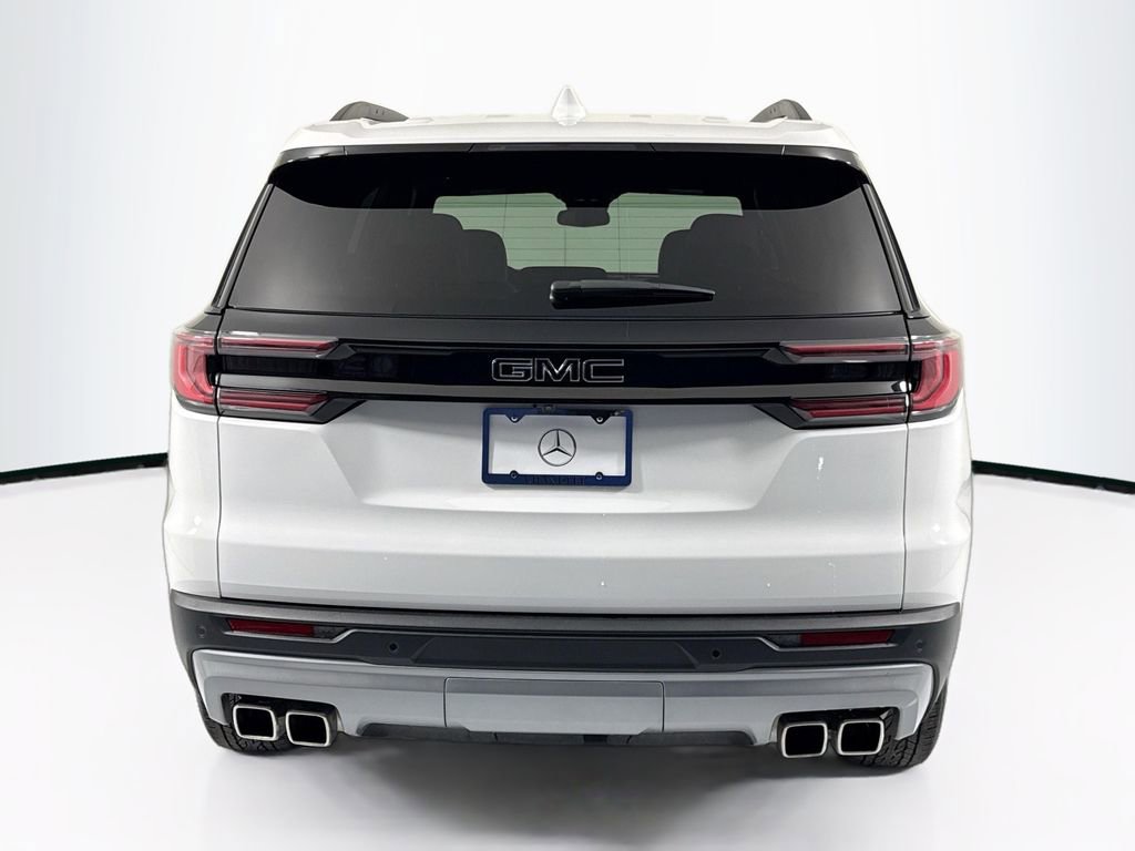 Used 2024 GMC Acadia Elevation w/ Luxury Package image 6