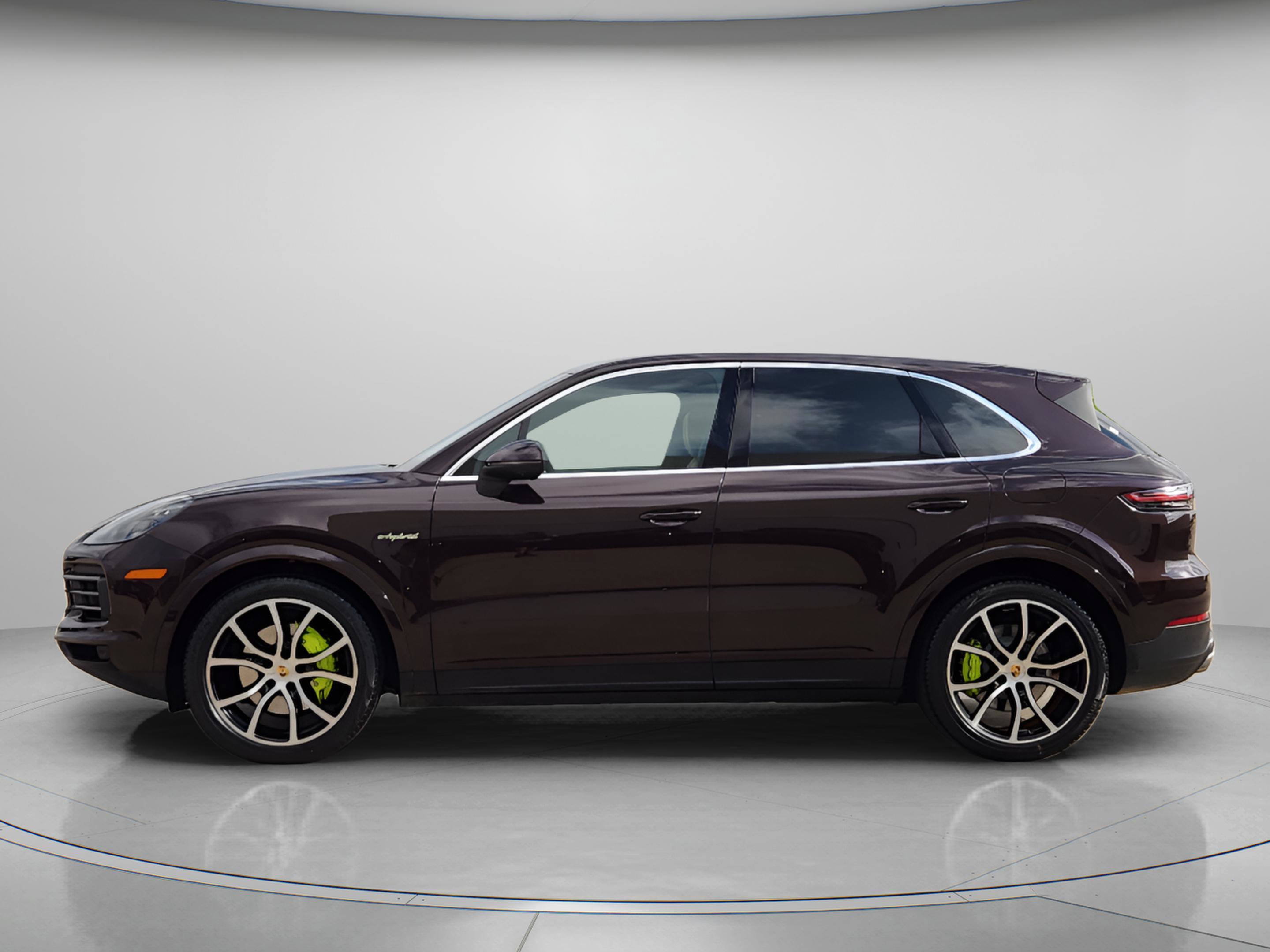 Used 2019 Porsche Cayenne E-Hybrid image 2