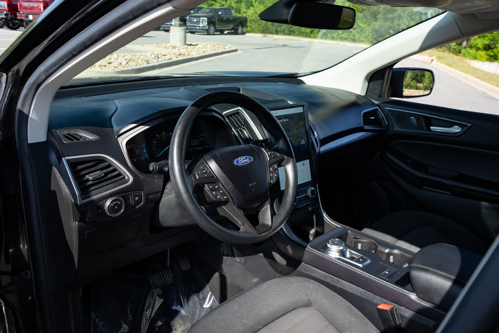 Used 2023 Ford Edge SE AWD/4WD image 13