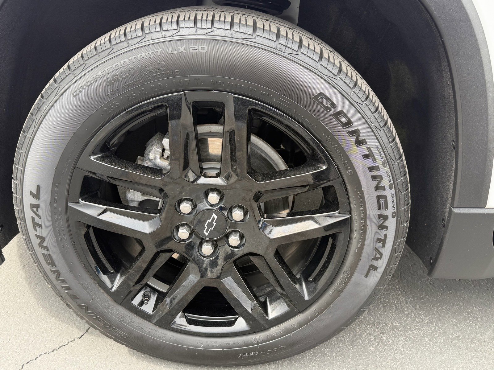 Used 2023 Chevrolet Traverse LT image 27