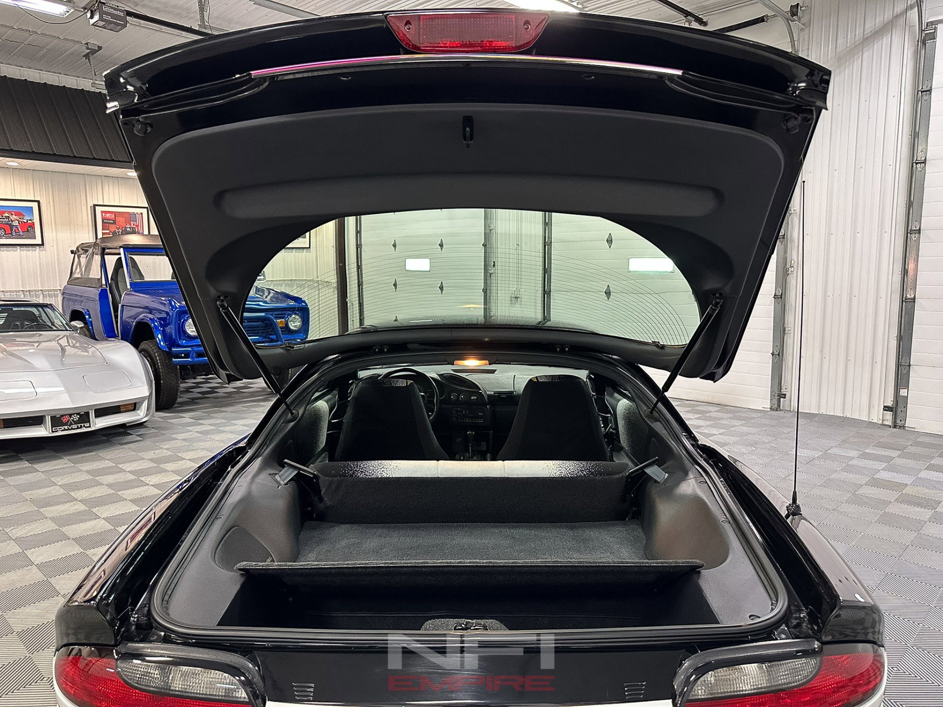 Used 1993 Chevrolet Camaro Z28 image 39