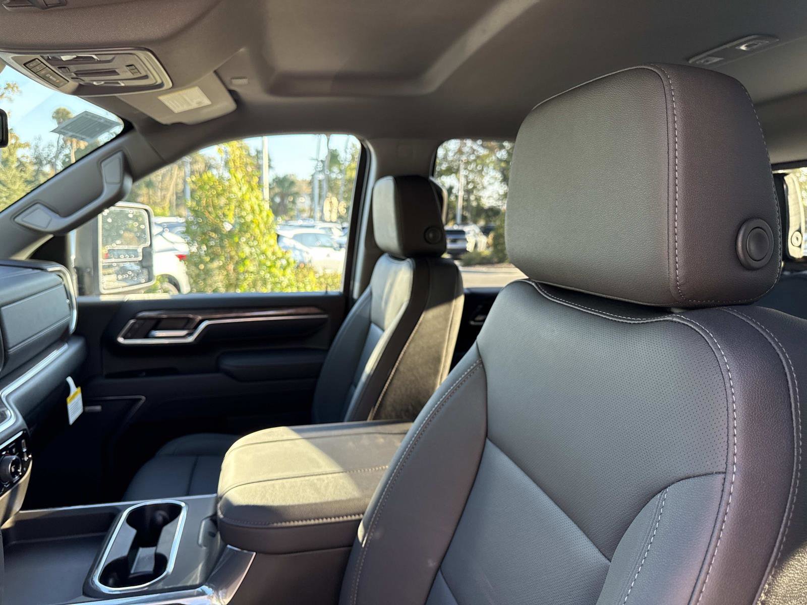 New 2026 Chevrolet Silverado 3500 LTZ w/ LTZ Convenience Package image 21