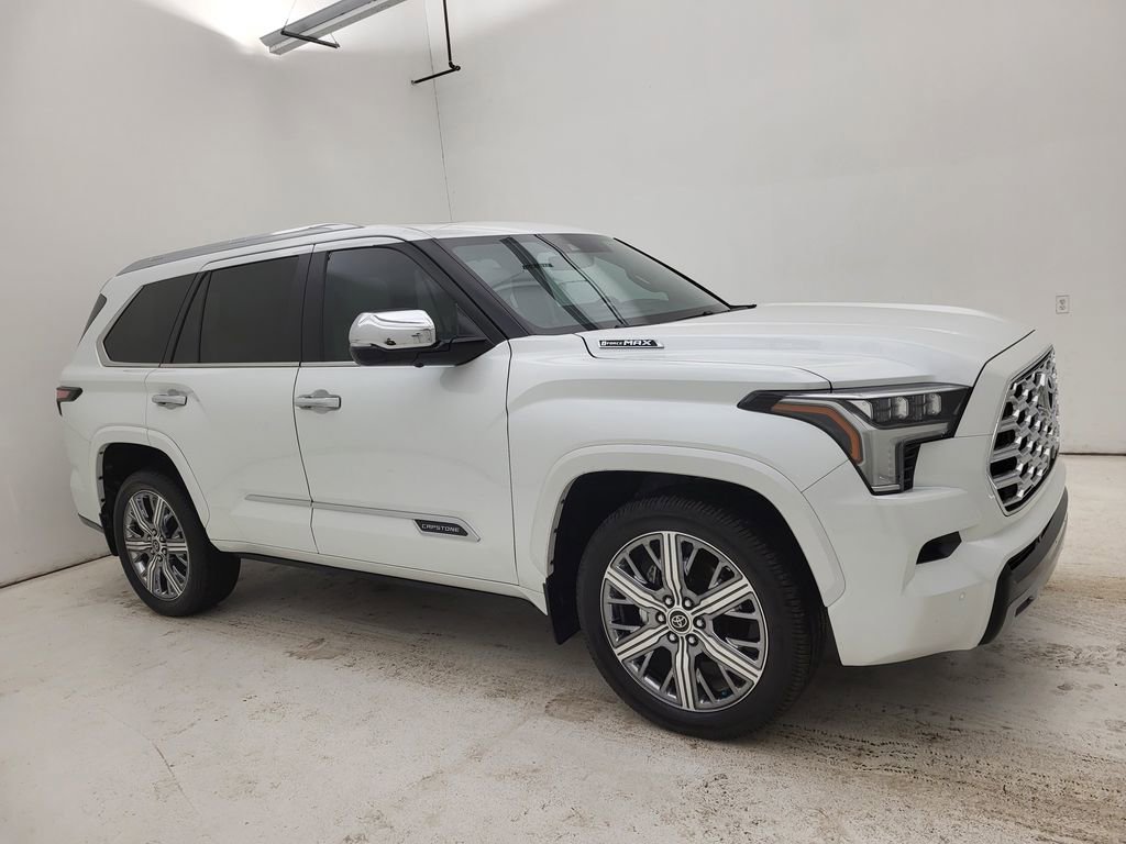 Used 2024 Toyota Sequoia Capstone image 1