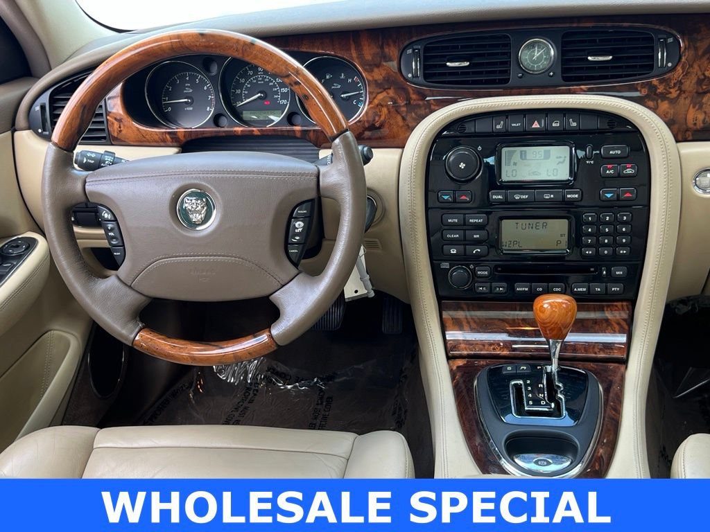 Used 2005 Jaguar XJ8 RWD image 18