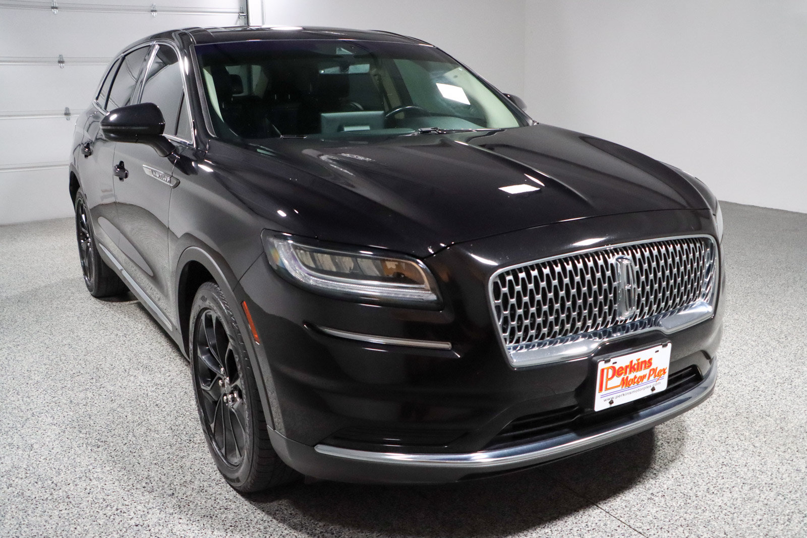 Used 2021 Lincoln Nautilus Reserve w/ Cargo Utility Package AWD/4WD image 5