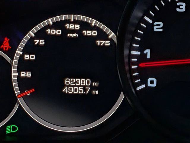 Used 2021 Porsche Cayenne Coupe AWD/4WD image 9