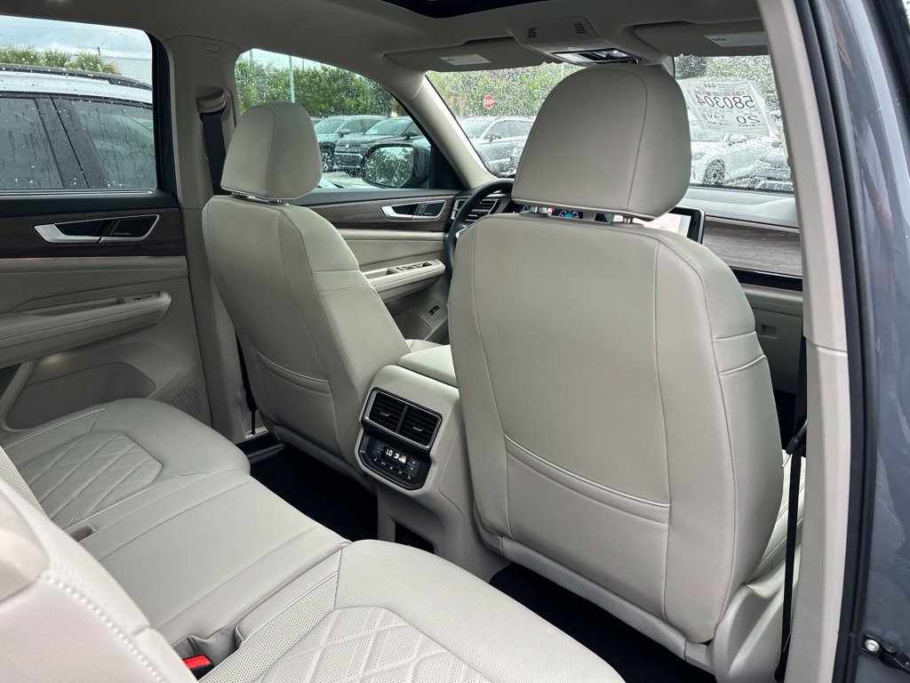 New 2026 Volkswagen Atlas SEL Premium R-Line AWD/4WD image 48