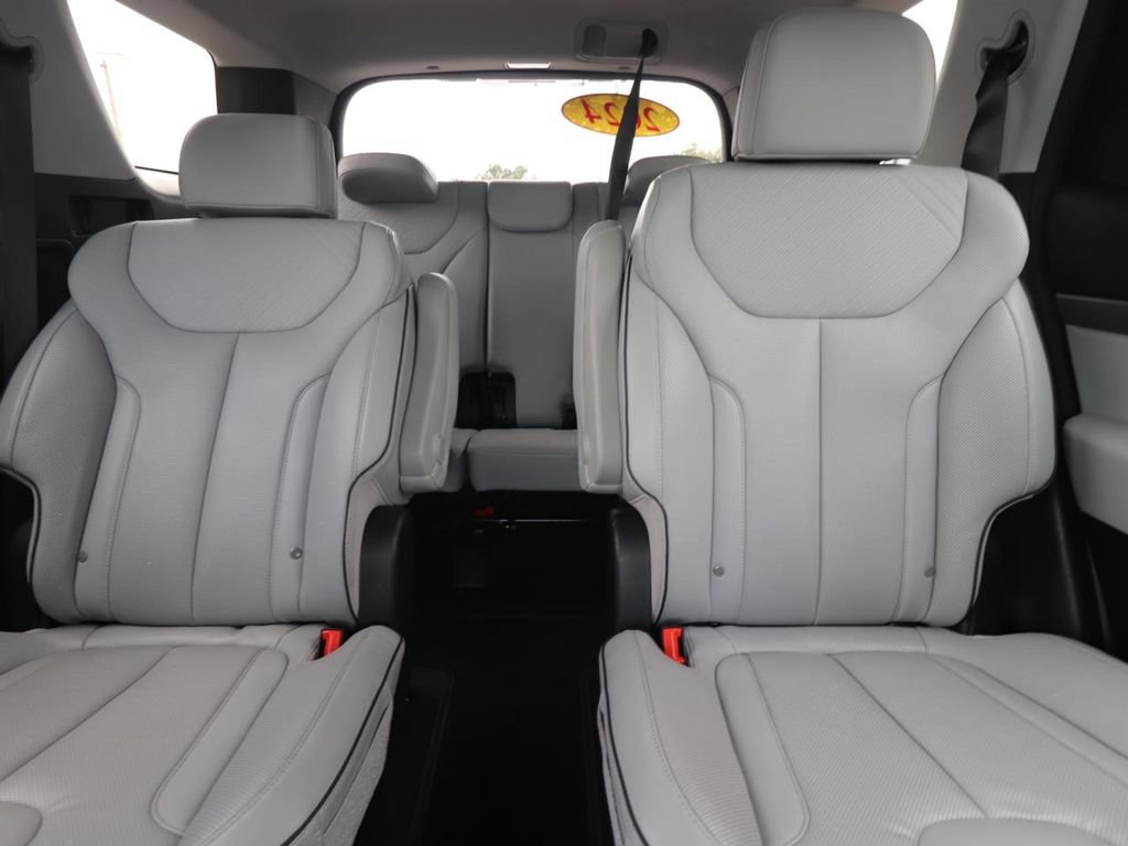 Used 2024 Hyundai Palisade SEL AWD/4WD image 9