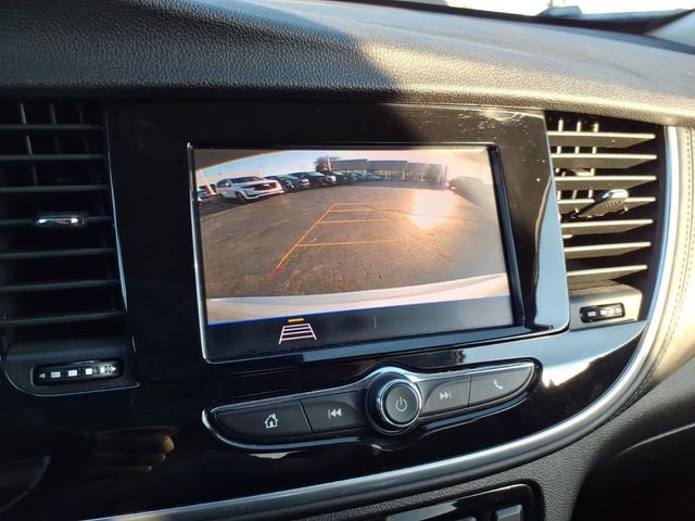 Used 2021 Buick Encore Preferred AWD/4WD image 28