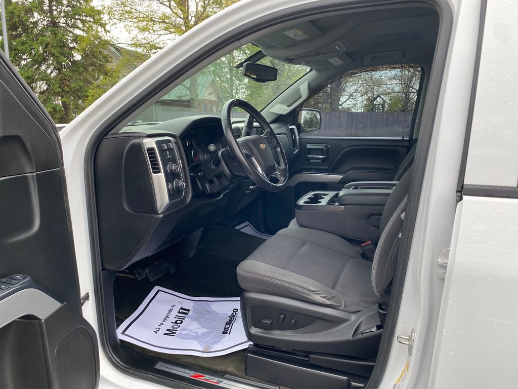 Used 2018 Chevrolet Silverado 1500 LT w/ All Star Edition AWD/4WD image 22