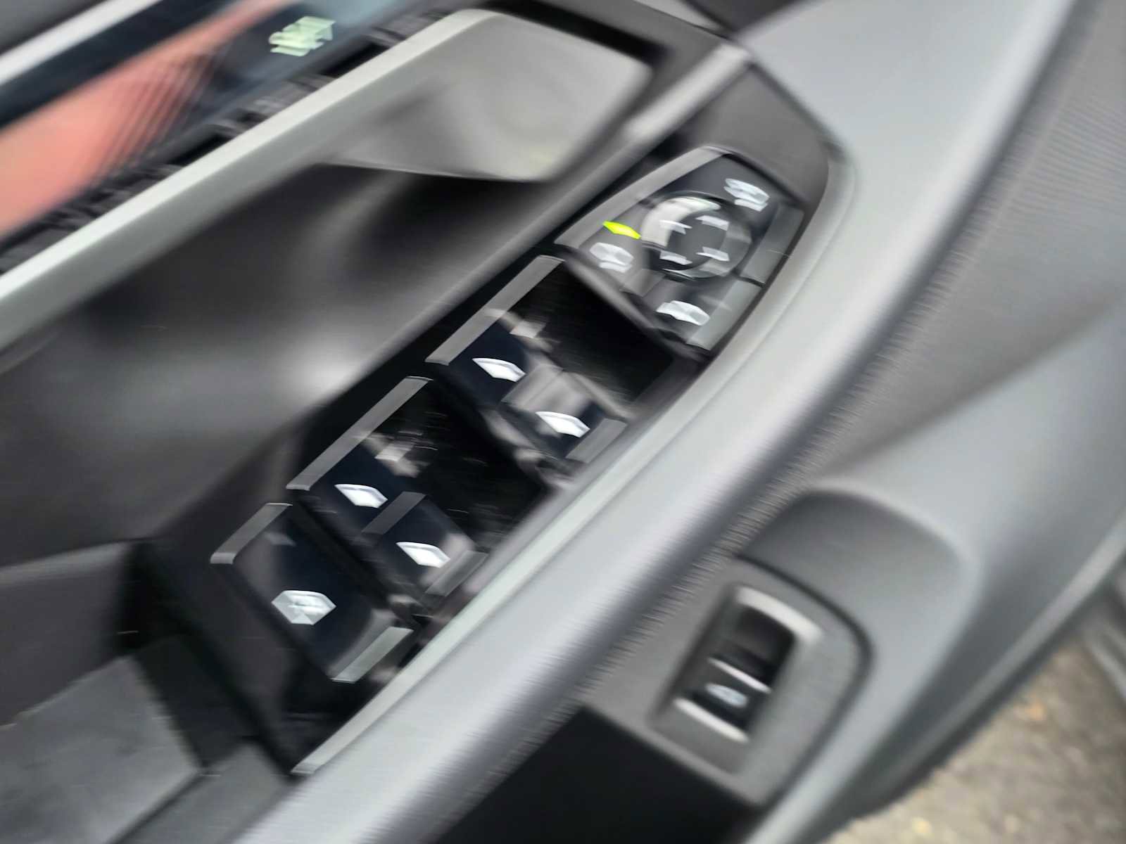 Used 2026 BMW i5 eDrive40 AWD/4WD image 23