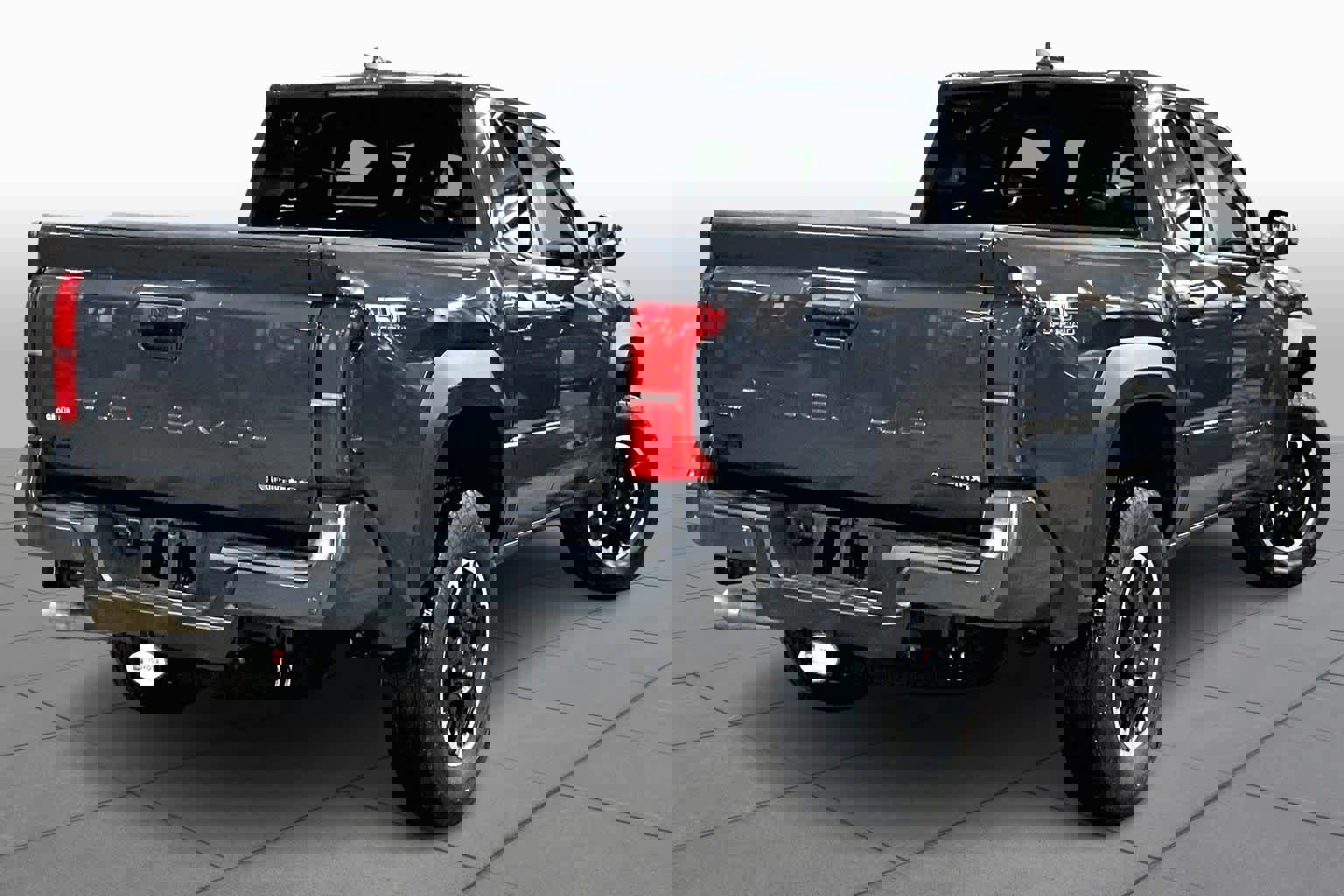 Certified 2025 Toyota Tacoma TRD Off-Road image 13