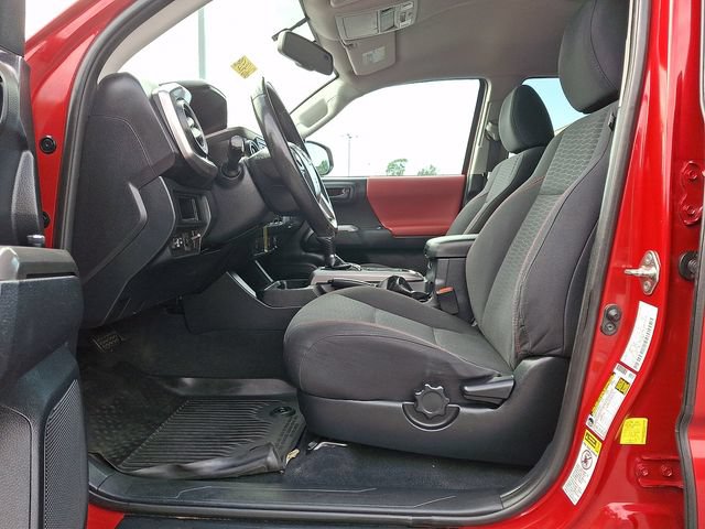 Used 2017 Toyota Tacoma SR5 w/ Tow Package AWD/4WD image 15