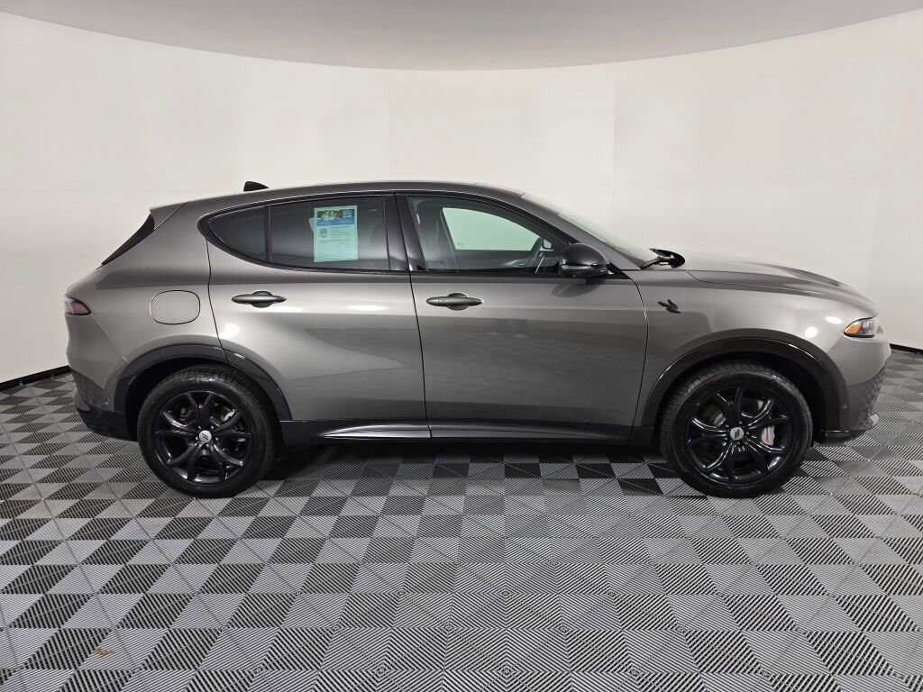 New 2024 Dodge Hornet R/T Plus w/ Tech Pack Plus w/o Parking image 3