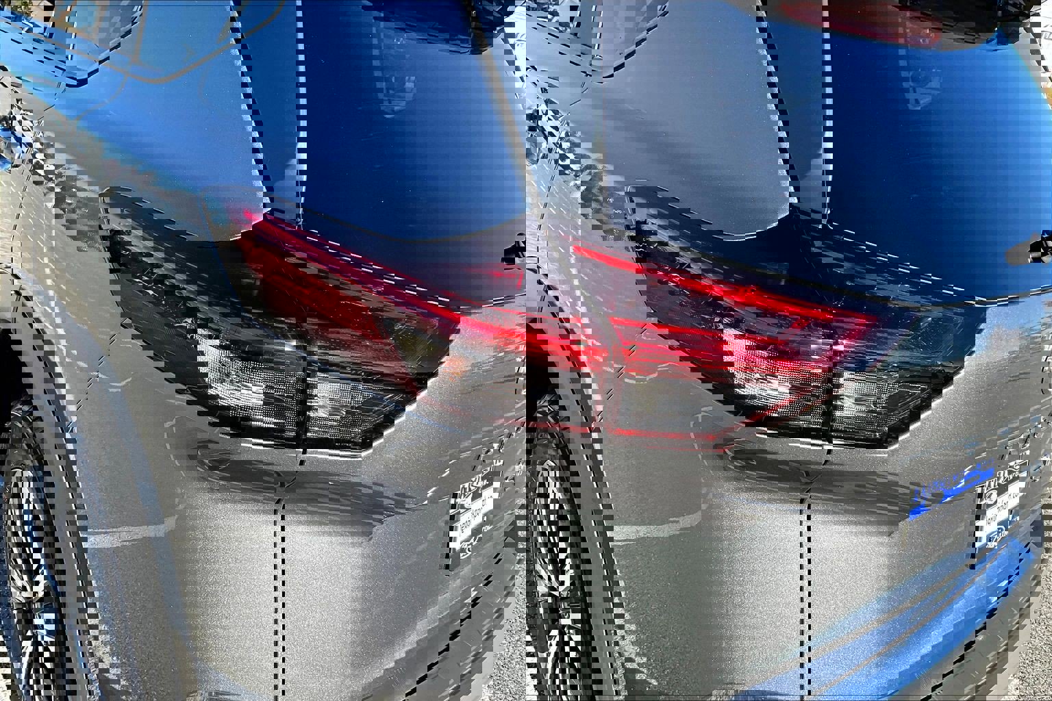 Used 2023 Nissan Rogue SV image 25