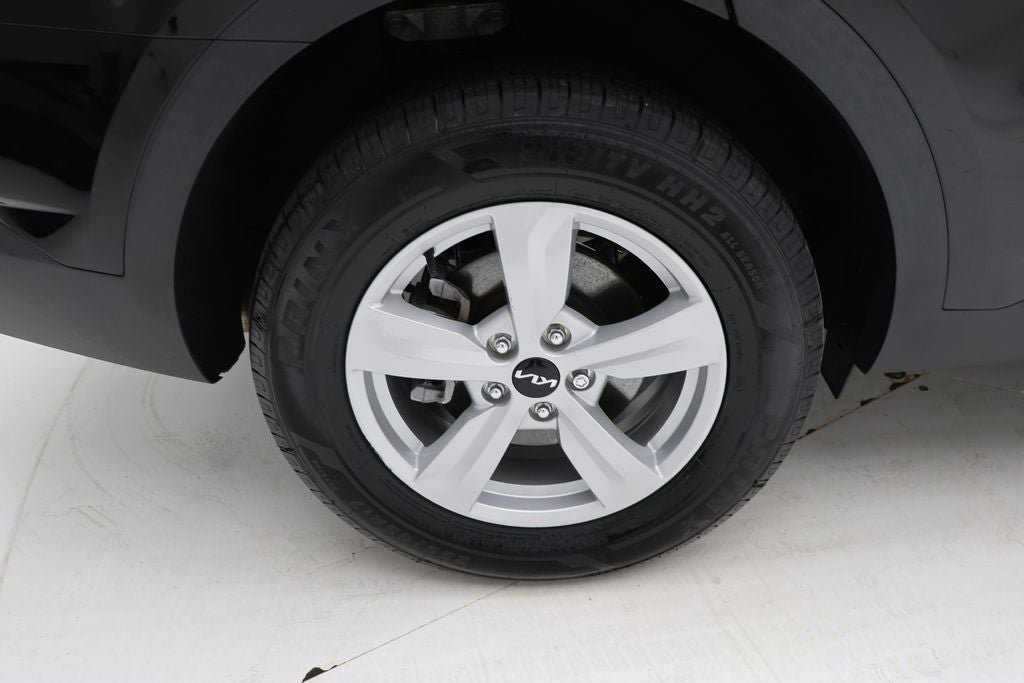 Used 2023 Kia Sorento LX AWD/4WD image 10