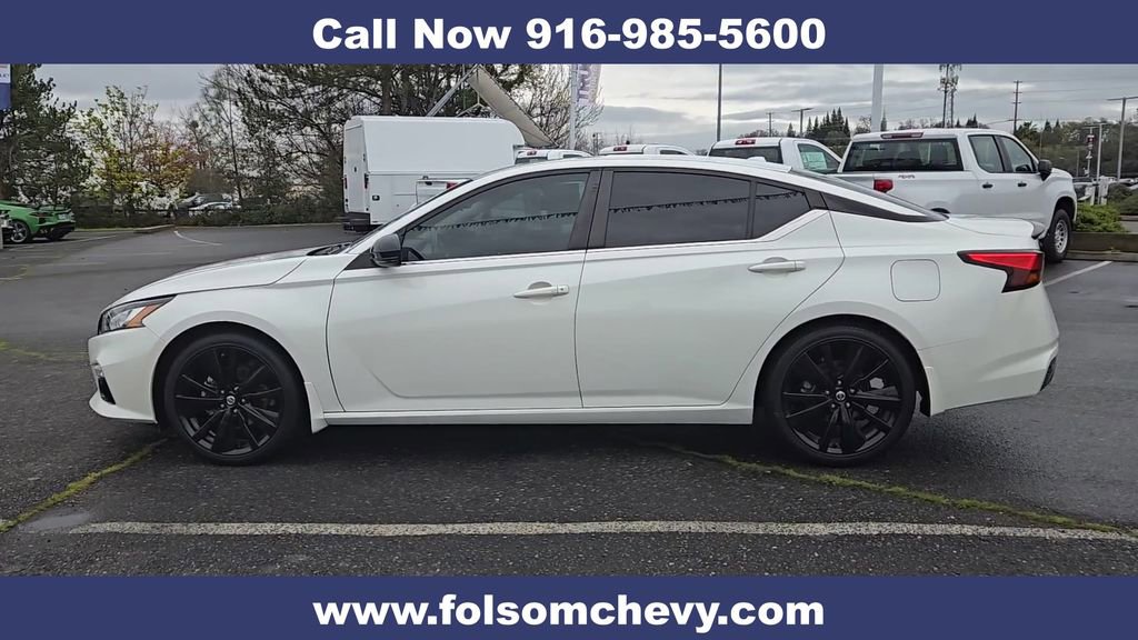 Used 2022 Nissan Altima 2.5 SR w/ Midnight Edition Package image 6