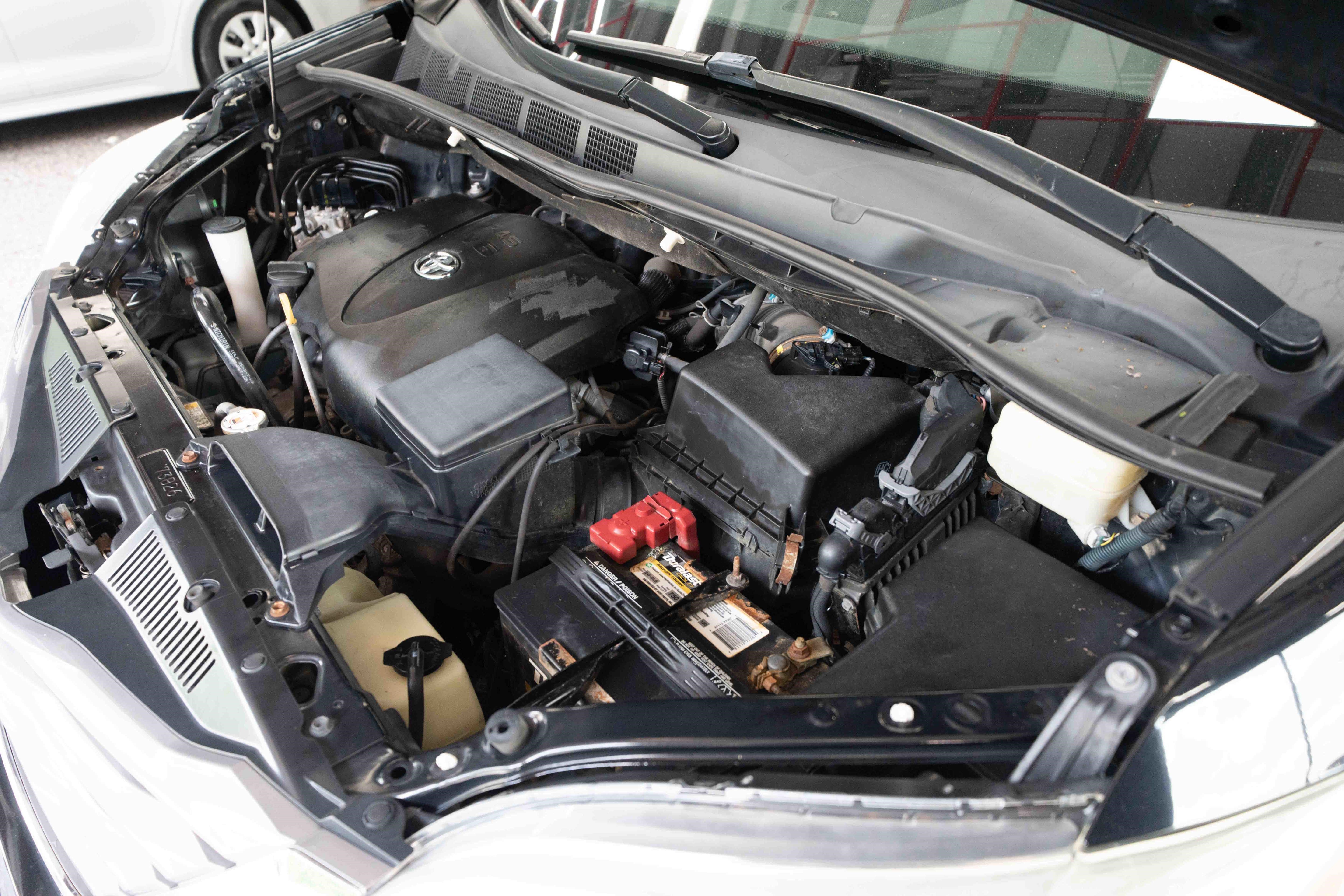 Used 2017 Toyota Sienna XLE Premium FWD image 35