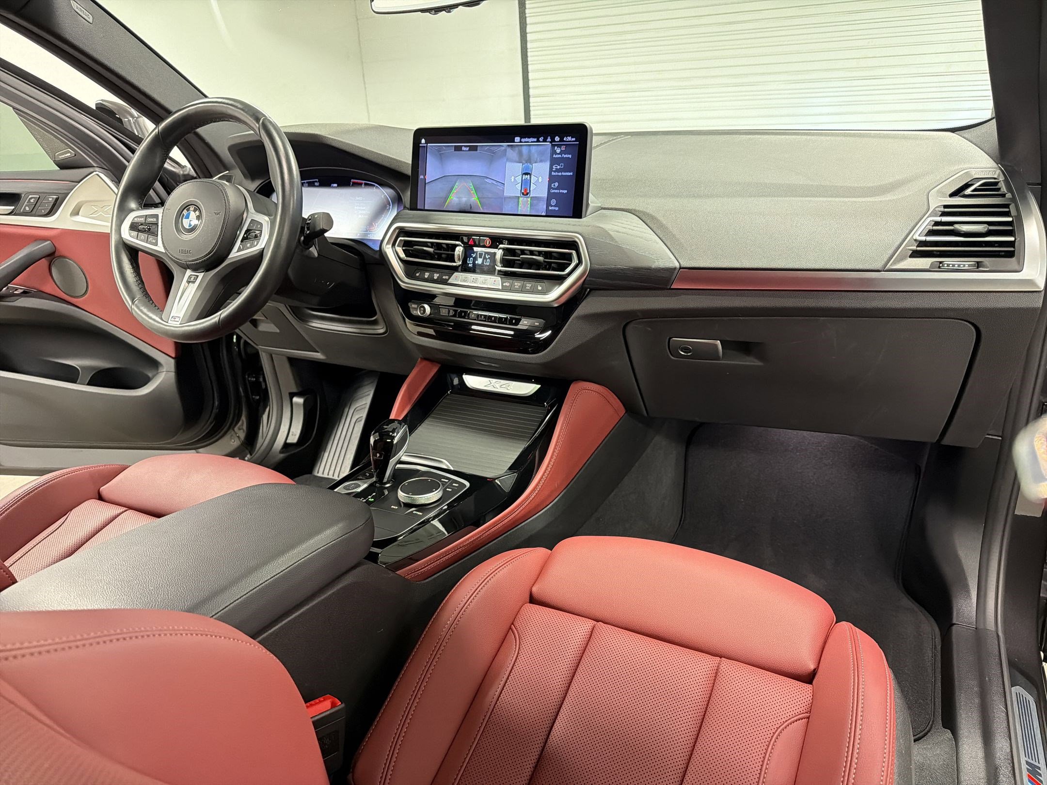 Certified 2024 BMW X4 xDrive30i w/ Premium Package image 29