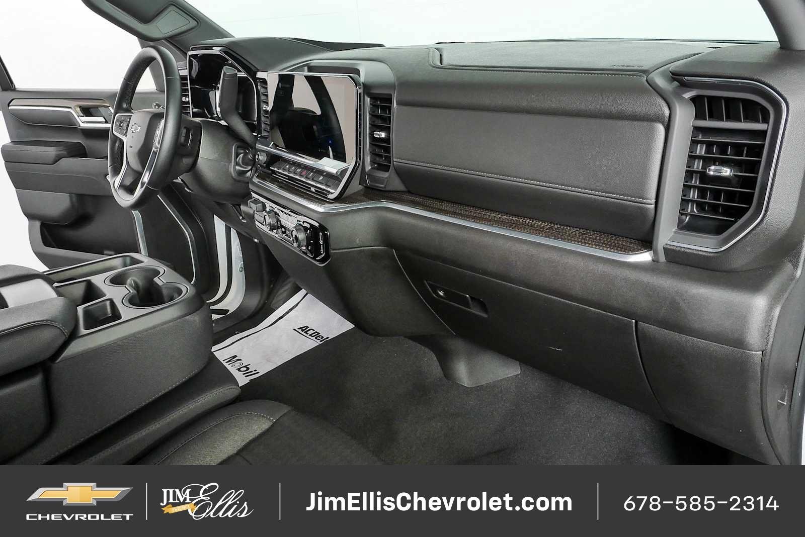 Certified 2026 Chevrolet Silverado 1500 RST AWD/4WD image 23