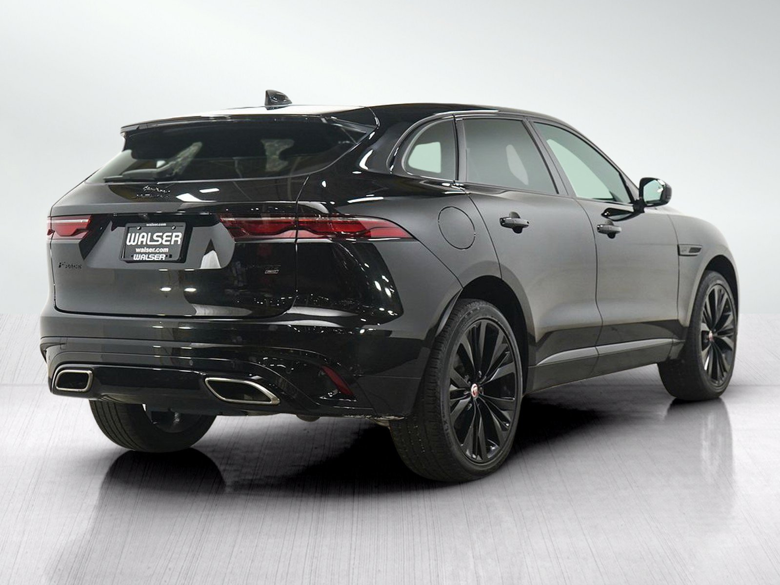 Used 2023 Jaguar F-PACE R-Dynamic S AWD/4WD image 5