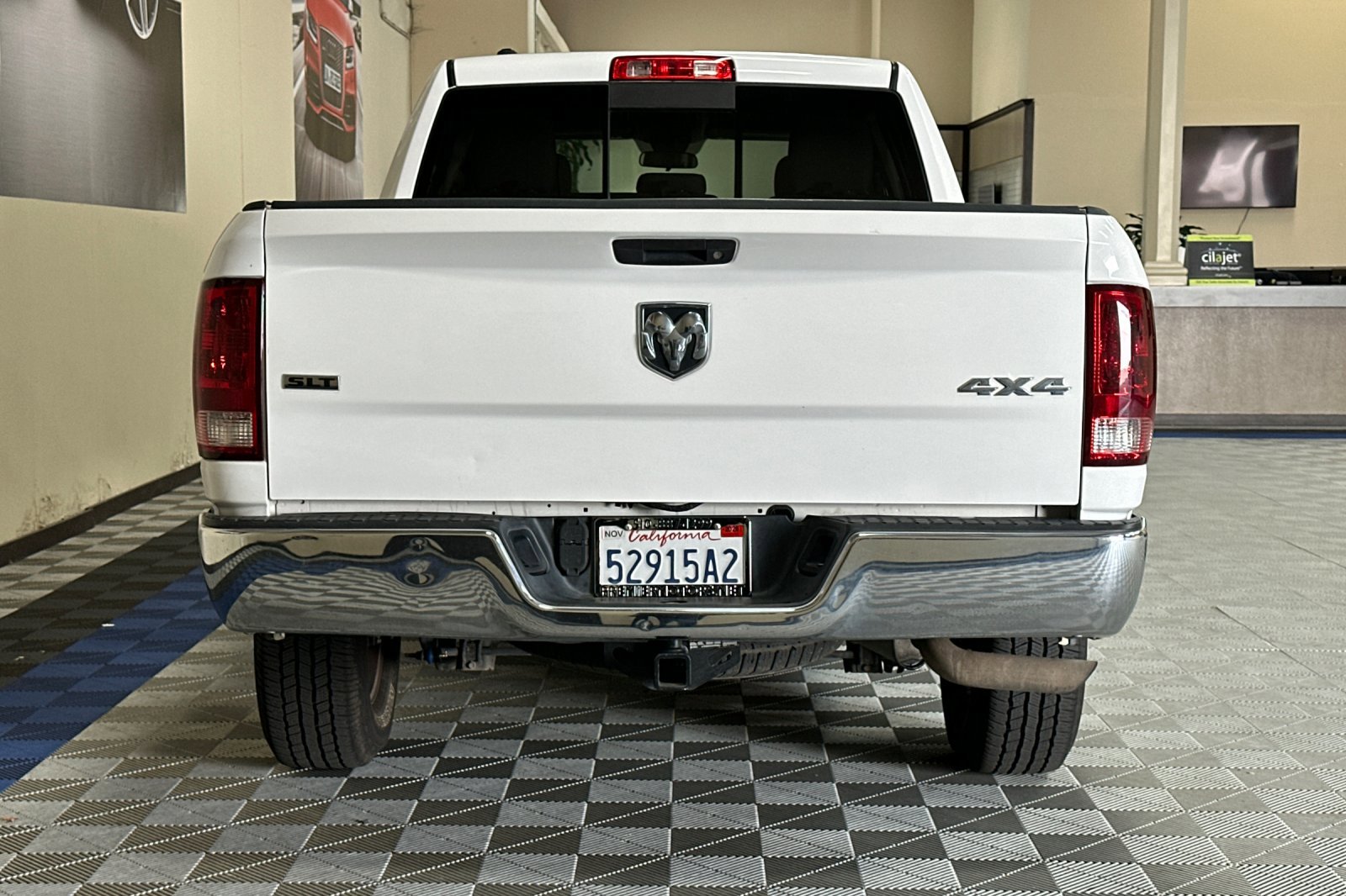 Used 2017 RAM 1500 Classic SLT image 5