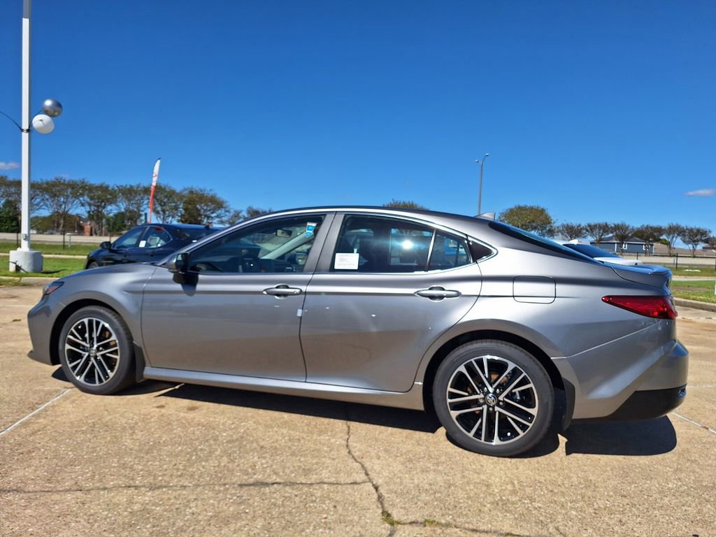 New 2026 Toyota Camry XLE image 7