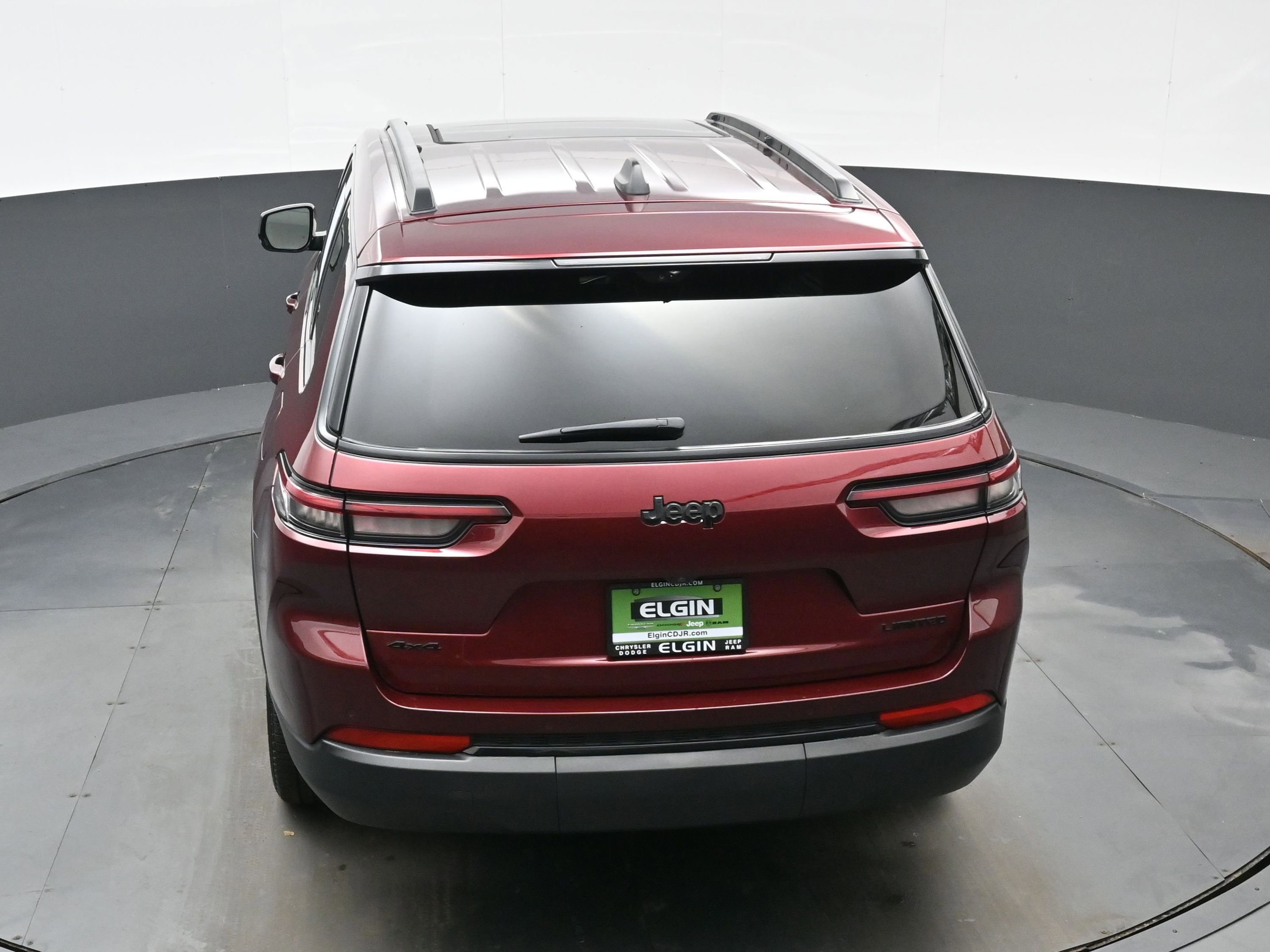 Used 2025 Jeep Grand Cherokee L Limited w/ Luxury Tech Group II image 37