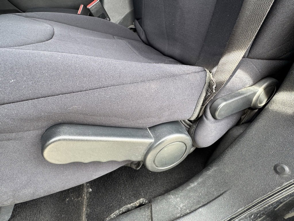 Used 2016 Jeep Wrangler Unlimited Sahara w/ Connectivity Group image 18