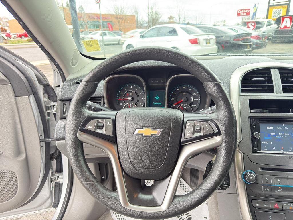 Used 2017 Chevrolet Cruze LT w/ Convenience Package FWD image 23