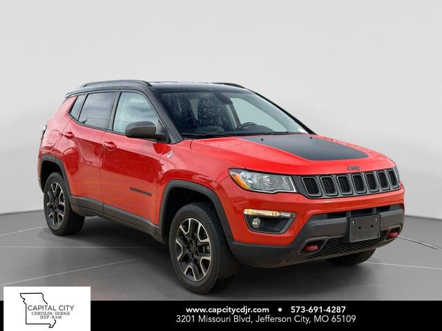 Used 2020 Jeep Compass Trailhawk w/ Leather Interior Group AWD/4WD image 1