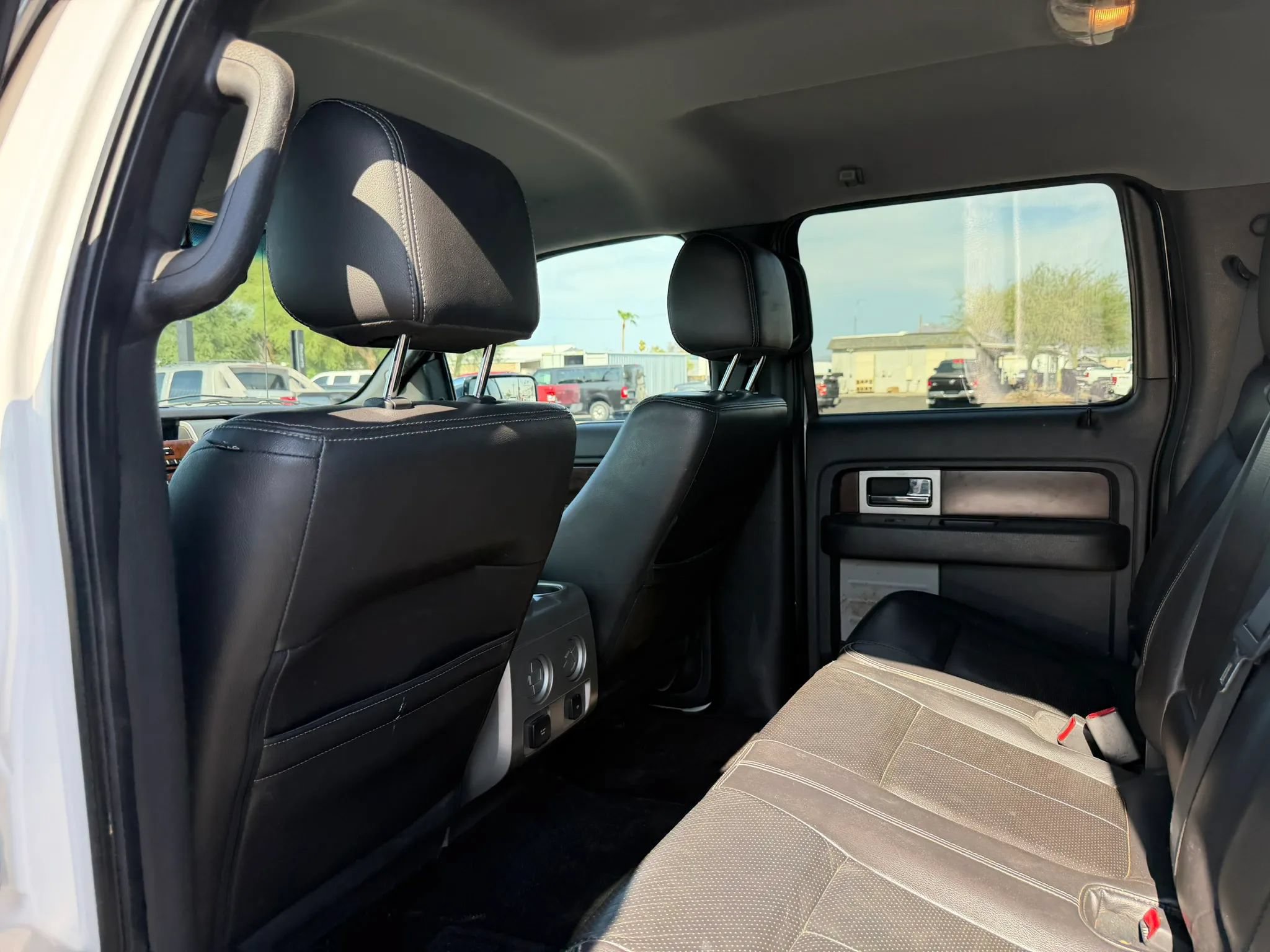 Used 2012 Ford F150 Lariat w/ Lariat Chrome Pkg AWD/4WD image 25