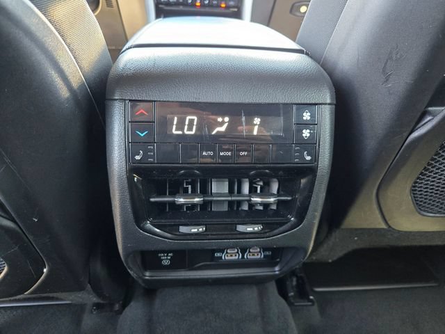Used 2024 Jeep Grand Cherokee L Overland w/ Trailer Tow Package AWD/4WD image 7