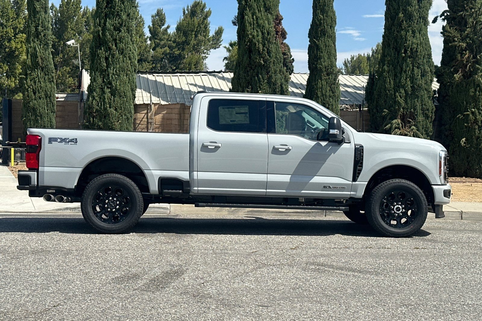 New 2026 Ford F250 XLT w/ XLT Premium Package AWD/4WD image 3