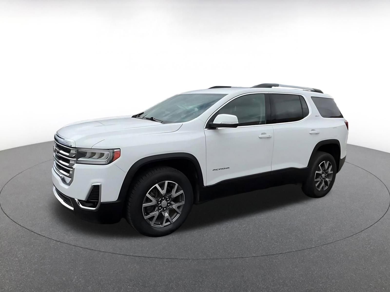Used 2023 GMC Acadia SLT FWD image 8