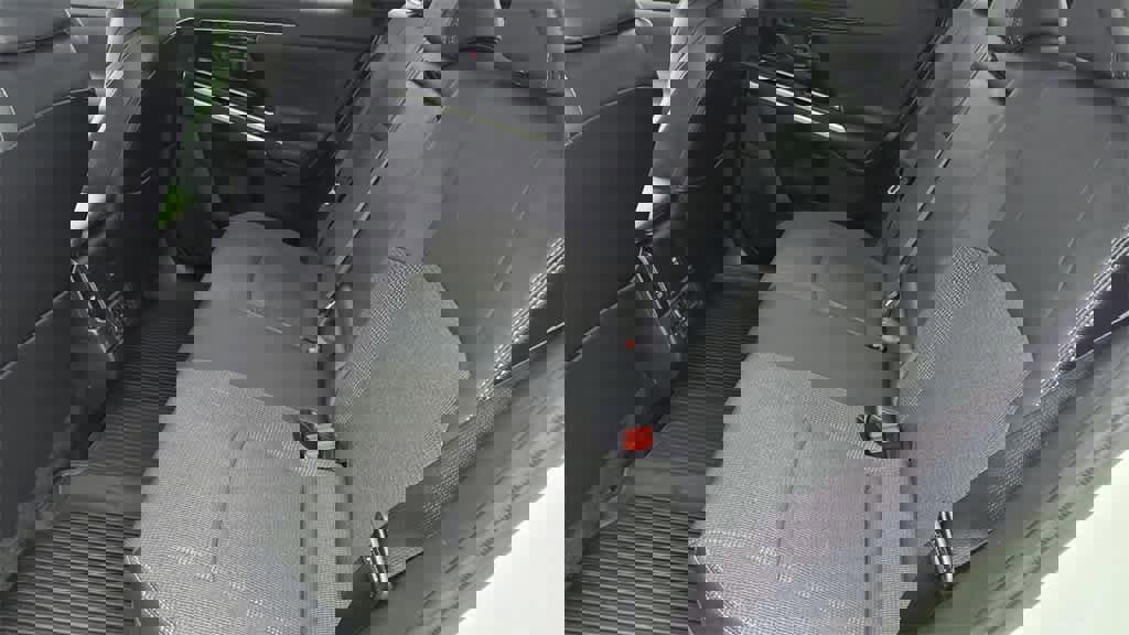 Used 2025 Toyota bZ4X XLE image 14