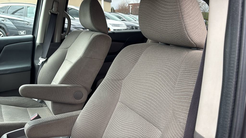 Used 2012 Honda Odyssey EX image 24