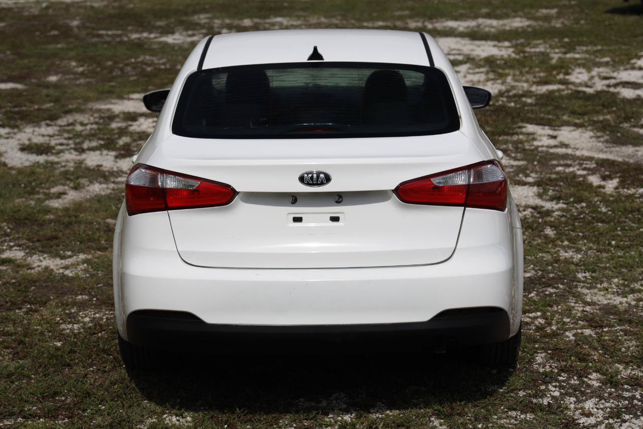 Used 2016 Kia Forte LX FWD image 9